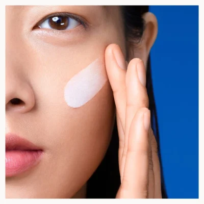 ضدآفتاب فلوئید بی رنگ لاروش پوزای SPF50