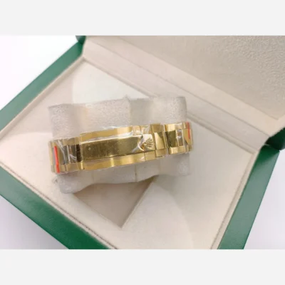 ساعت مچی مردانه رولکس مدل دیتونا طلایی صفحه سبز با موتور ژاپن و کرنوگراف فعال